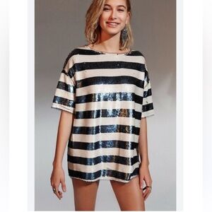 Silence + Noise navy and ivory sequin oversized tee M
